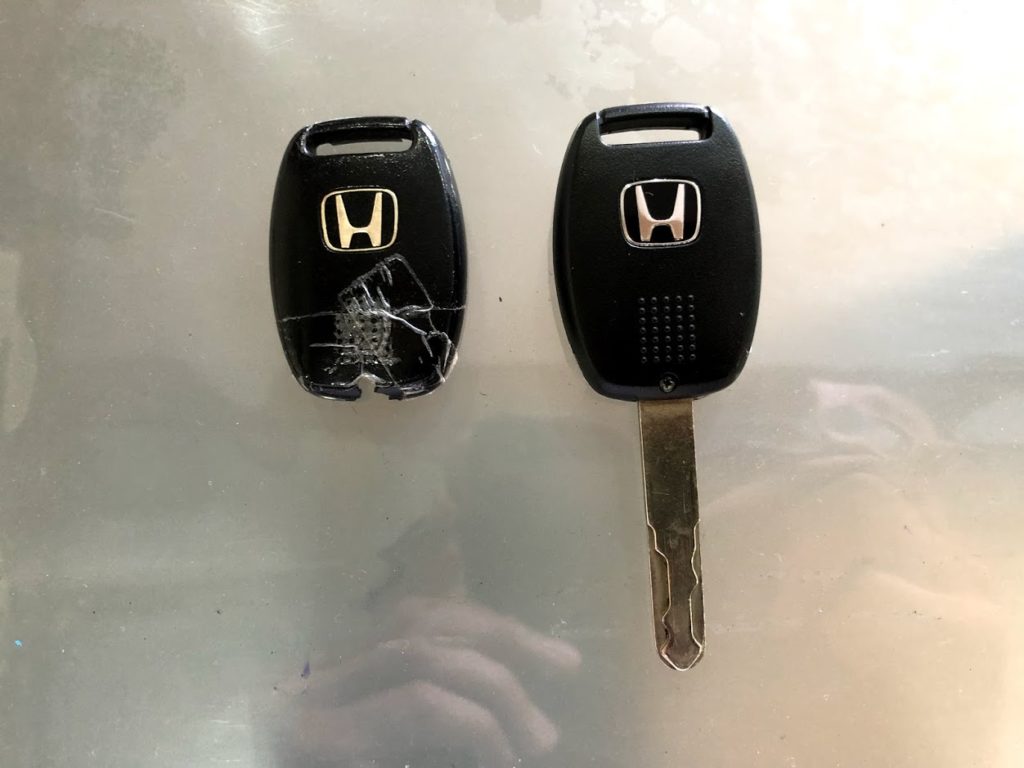 キーのカバーや電池交換もします ボデーショップ佐野 キーのカバーや電池交換もします ボデーショップ佐野